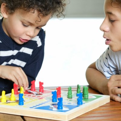Easy Games to Keep Kids Entertained image